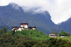gasa_dzong_summitpost.org_